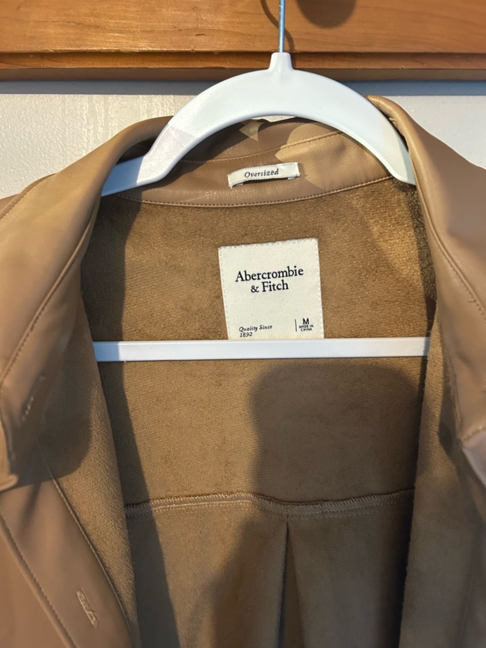 Abercrombie & fitch faux leather shacket size medium - Picture 2 of 4